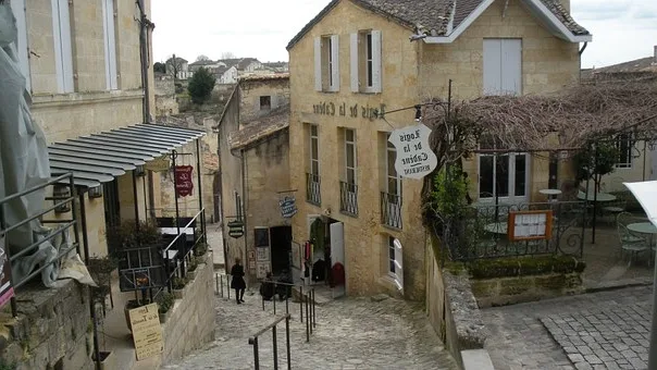 Quand boire un Bordeaux 2005 ?