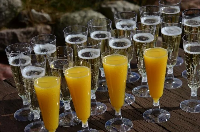 Champagne ruinart
