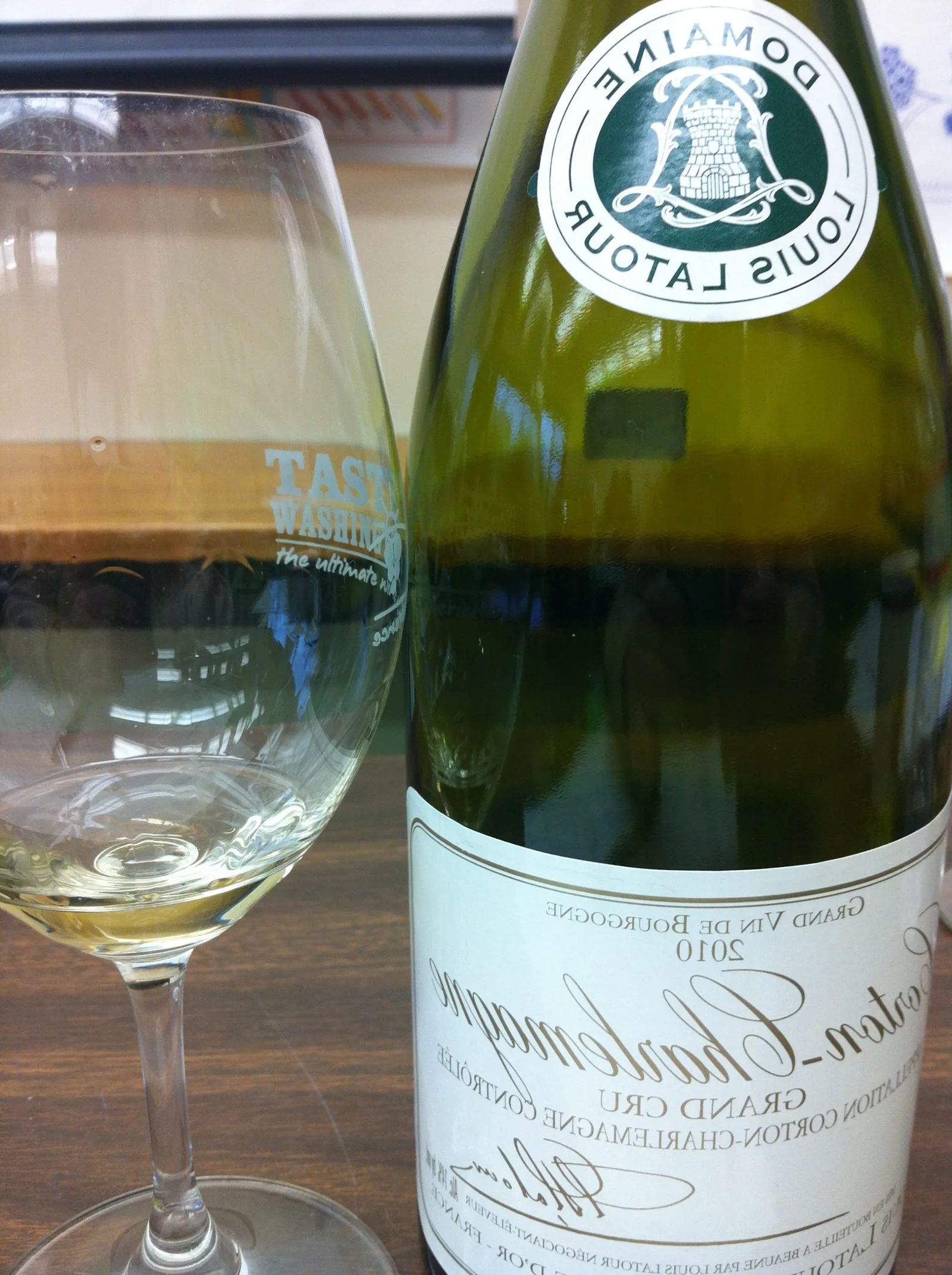 Quel est le vin le plus vieux au monde ?
