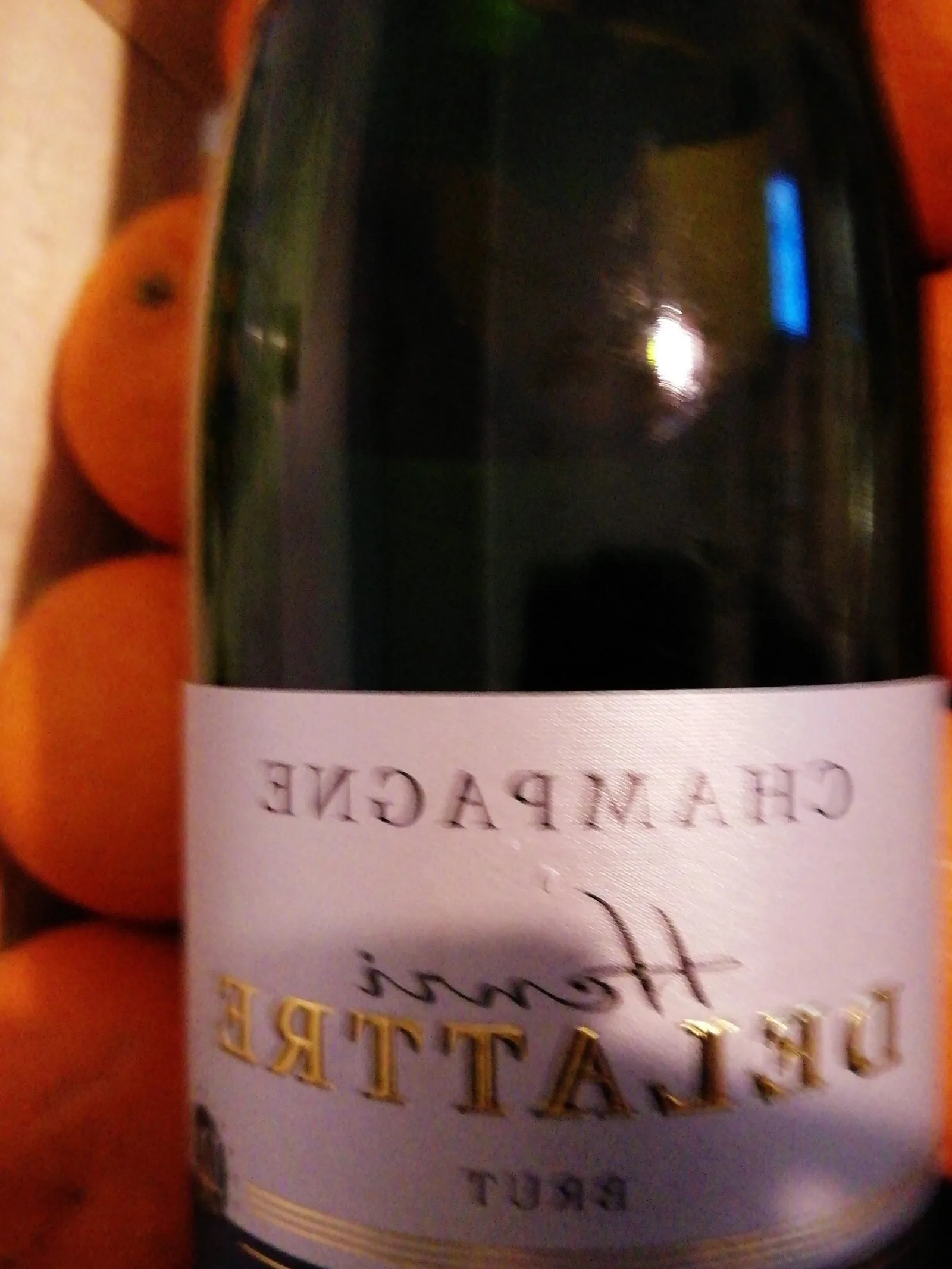 Est-ce que le champagne se garde longtemps ?