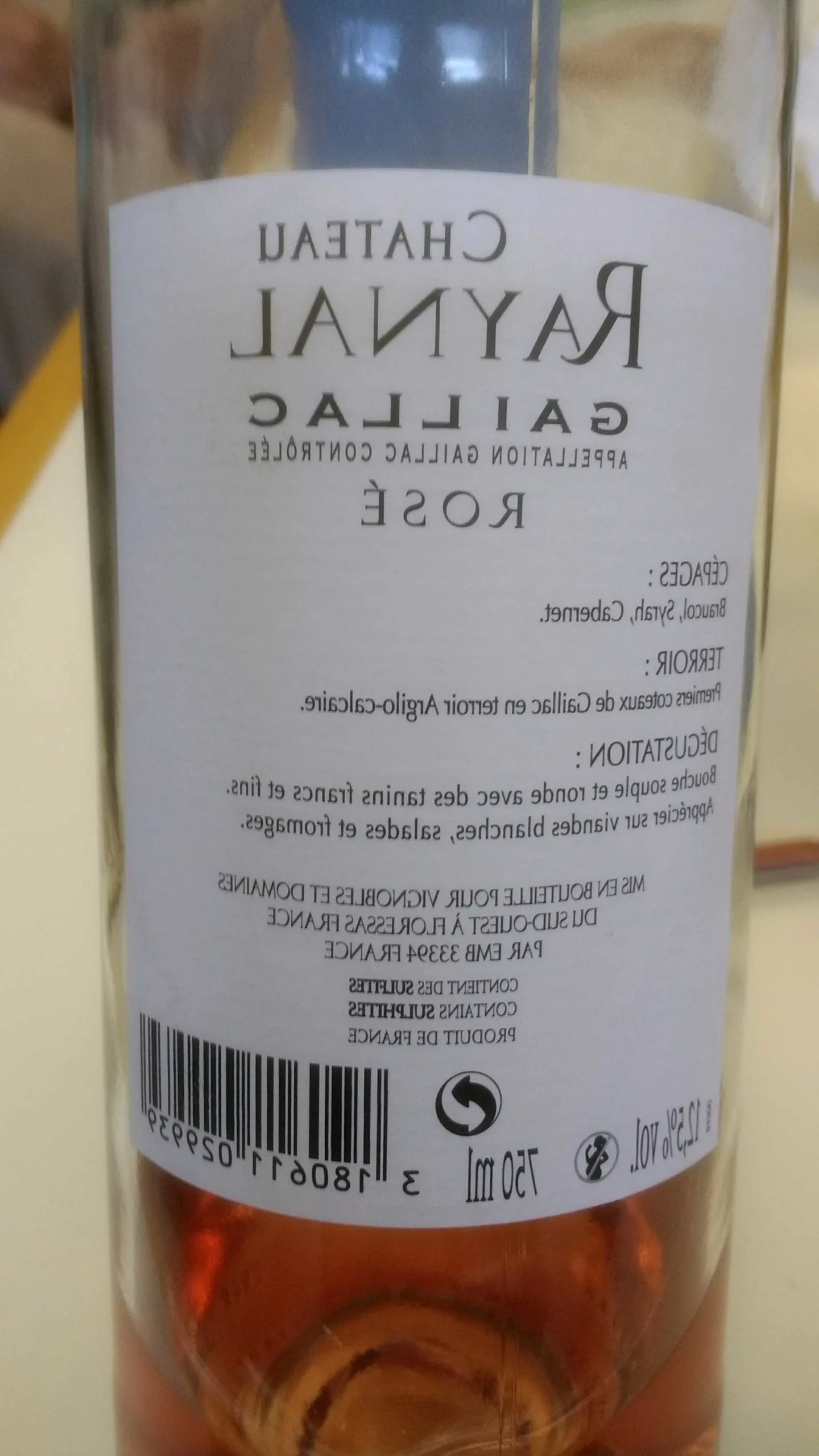 Comment reconnaître un bon vin par sa bouteille ?